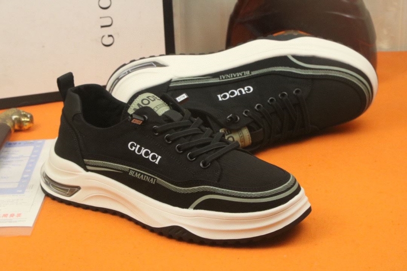 Gucci Sneakers